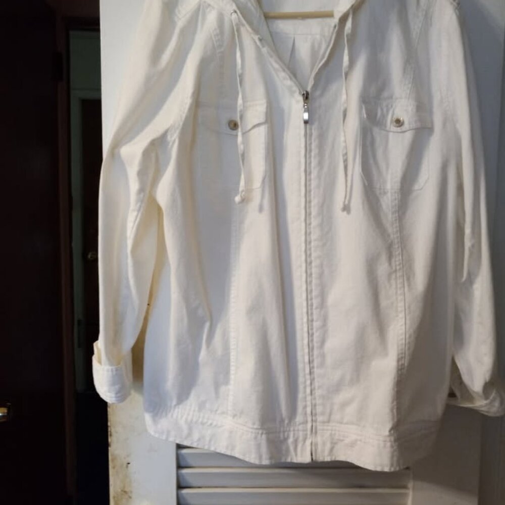 DENIM & C0MPANY WHITE COTTON HOODED ZIPPERED JACKET SIZE XL